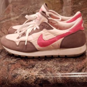 New vintage Nike y 6.5